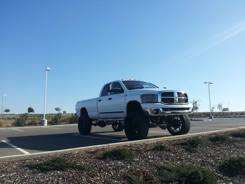 Lifted dodge 2500 cummins 6.7l 8in tgc lift ****no reserve****