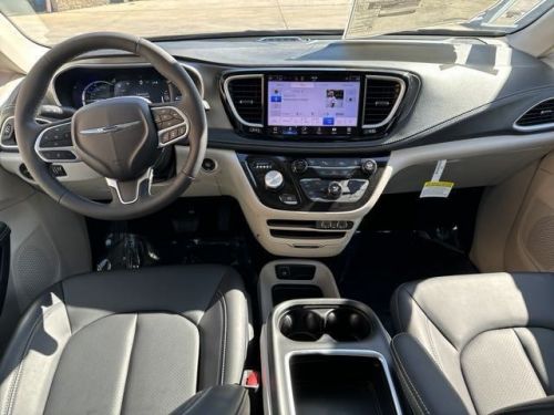 2023 Chrysler Pacifica Hybrid PACIFICA PLUG-IN HYBRID TOURING L, US $51,898.00, image 17
