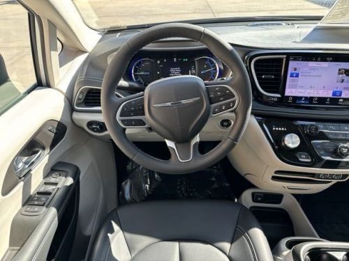 2023 Chrysler Pacifica Hybrid PACIFICA PLUG-IN HYBRID TOURING L, US $51,898.00, image 18