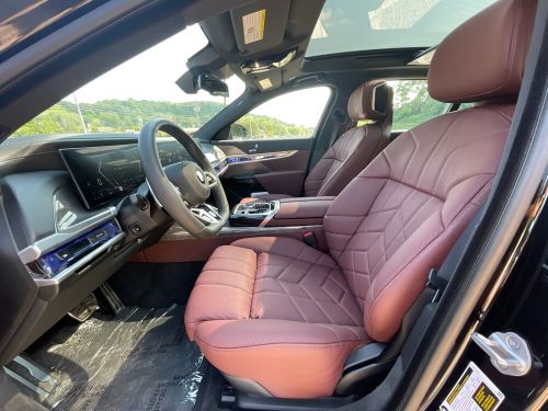 2024 BMW 760i XDRIVE EXECUTIVE PKG BMW THEATER SCREEN W/136K MSR, US $109,950.00, image 4