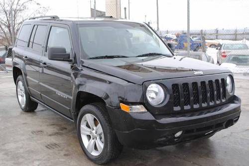 2011 jeep patriot 4dr salvage repairable rebuilder only 17k miles runs!!