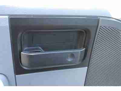 XL Truck 4.6L 4 Speakers AM/FM radio AM/FM Stereo/Clock Air Conditioning, image 6
