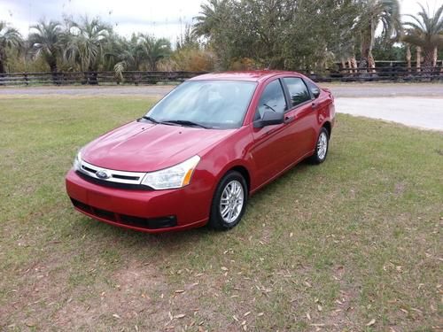 2011 ford focus se sedan 4-door 2.0l