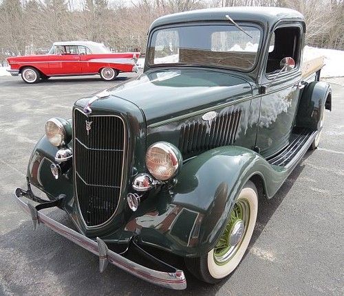 Old 1935 ford pick up