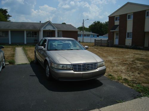 2001 cadillac seville sls sedan 4-door 4.6l