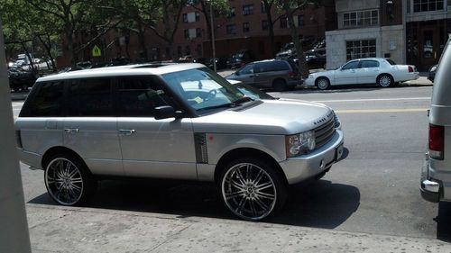2004 range rover hse with 26" chrome rims