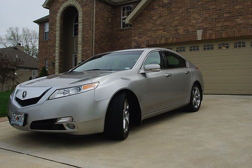 2010 acura tl sh-awd w tech package and manual transmission