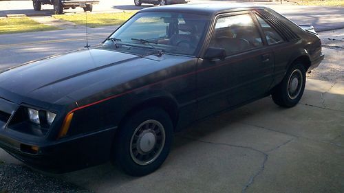 1986 ford mustang lx hatchback 2-door 3.8l