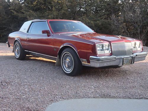 1985 buick riviera luxury coupe 2-door 5.0l