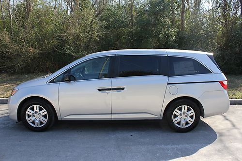 2012 honda odyssey lx  5 door 250 actual miles no reserve, high bid wins