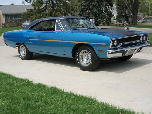 1970 plymouth hemi roadrunner 2 door ht r code