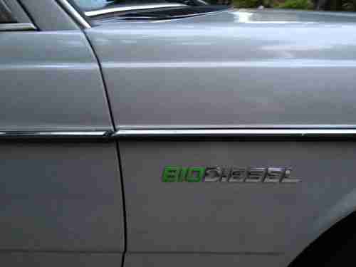 1982 Mercedes Benz 300D Turbo Diesel-Runs on Diesel, Biodiesel, & VEGETABLE OIL, image 4