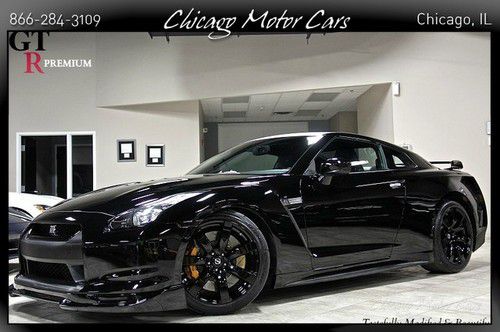 2009 nissan gt-r premium w/upgrade$ carbon fiber exhaust 19k mls loaded perfect