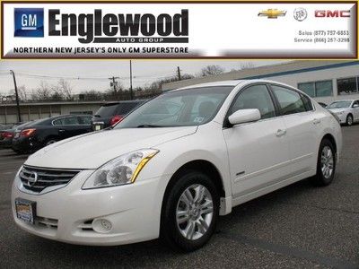 2010 nissan altima hybrid w/ low mileage and low reserve