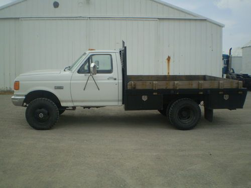 Ford f-350 4x4 7.3 diesel 5 speed