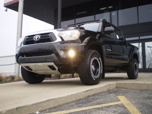 Rare 6 spd quick shifter tx trd double cab 2013 toyota tacoma!!