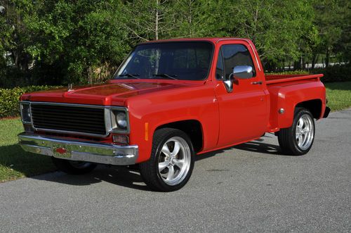 Chevy c-10 stepside silverado 1500 shortbed pro touring showtruck