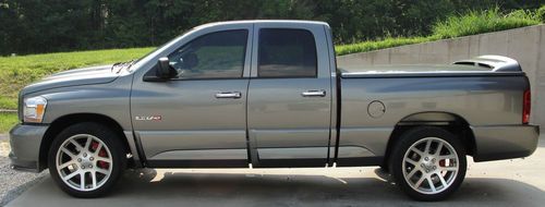 2006 dodge ram 1500 srt-10 crew cab pickup 4-door 8.3l