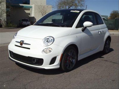 2dr hb abarth new hatchback manual gasoline 1.4l 16-valve i4 multi-ai white