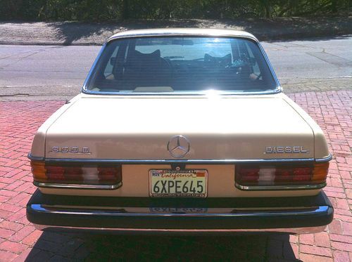 300D Diesel 132,505 Miles - Mint Showroom Condition - Collector Car - Gorgeous!, US $9,995.00, image 6