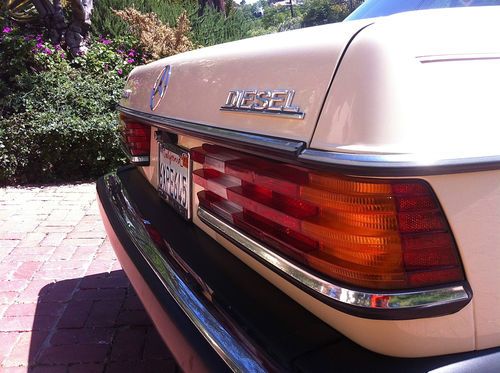 300D Diesel 132,505 Miles - Mint Showroom Condition - Collector Car - Gorgeous!, US $9,995.00, image 15