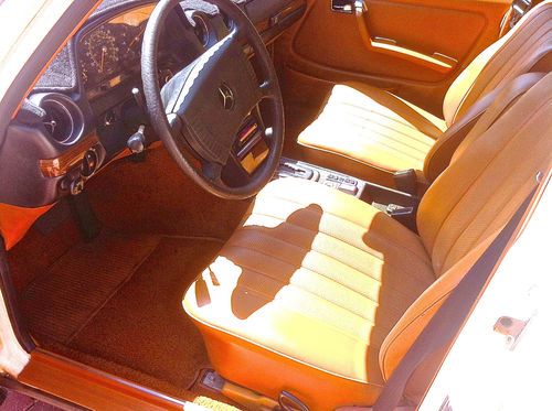 300D Diesel 132,505 Miles - Mint Showroom Condition - Collector Car - Gorgeous!, US $9,995.00, image 20
