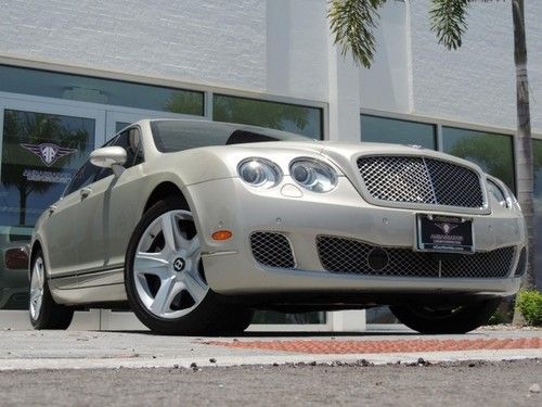 Garage kept pearl white on saffron flying spur rear dvd solar roof loaded 13k mi