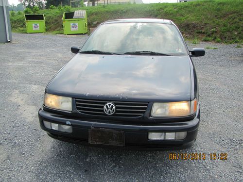 1996 volkswagen passat gls sedan 4-door 2.0l