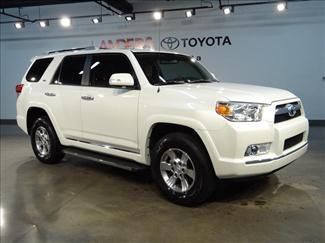 2011 white 4 runner cloth seats 4 wheel drive clean suv!!