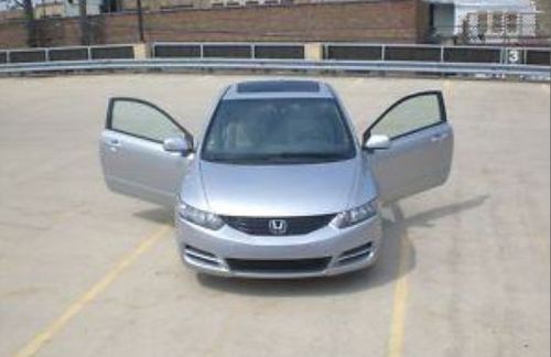 2011 honda civic 2 dr ex-l loaded navigation 17k miles...like new!