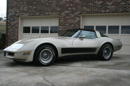 1982 chevrolet corvette collector's edition