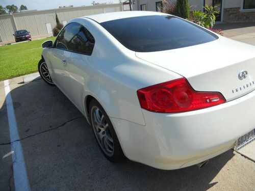 G35 coupe, 2 door, sports pkg, premium pkg, pearl white ext, grey int, 76,000 mi