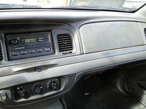 2003 Ford Crown Victoria Police Interceptor, image 14