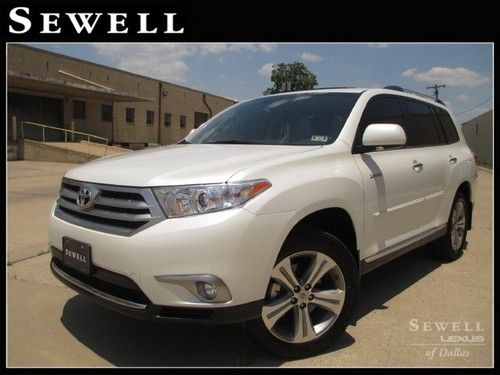 2013 highlander limited navigation only 9k miles! 1-owner very clean!