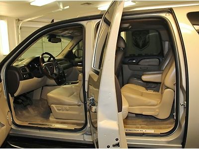 Leather Roof Rack 3rd Row MP3 SIRIUS XM DVD OnStar Camera Sunroof Navigation, image 14