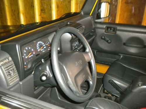 2003 Jeep Wrangler X Sport Utility 2-Door 4.0L, image 11
