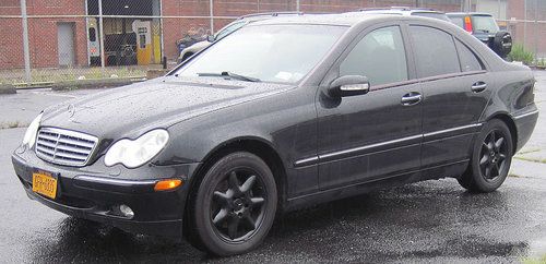 2003 mercedes-benz c240 sedan 4-door 2.6l only 77k miles !!!