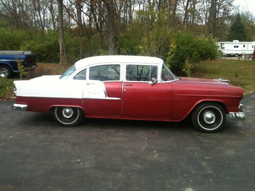 Chevrolet : bel air/150/210, red&amp;white, 350 v8, 400 automatic, ac, ps