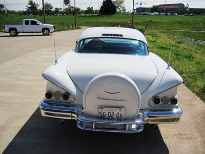 1958 WHITE CHEVY IMPALA, image 9