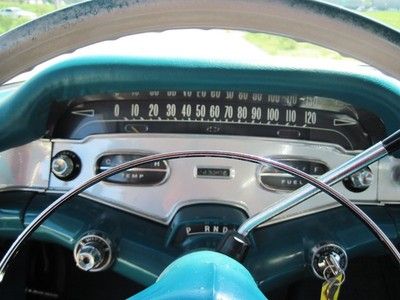 1958 WHITE CHEVY IMPALA, image 13