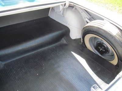 1958 WHITE CHEVY IMPALA, image 30