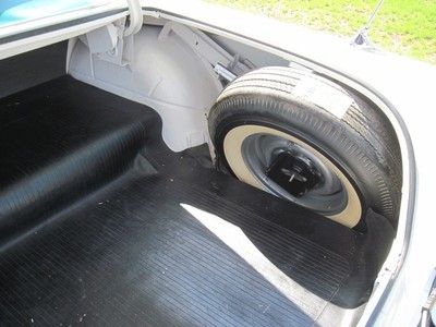 1958 WHITE CHEVY IMPALA, image 31