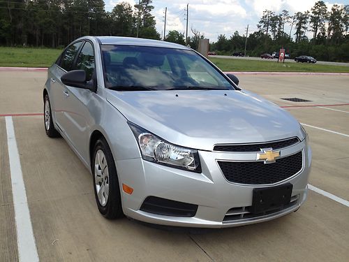 2012 chevrolet cruze ls sedan 4-door 1.8l