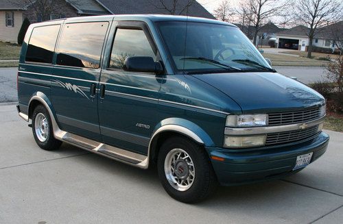 2000 chevrolet astro van 7-passenger