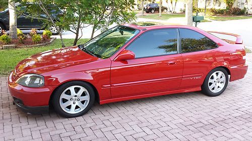1999 Honda Civic Si Coupe 2-Door WITH B18C TYPE R ENGINE LOW RESERVE LIKE NEW, image 2