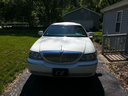 2007 lincoln town car stretch limo 140"