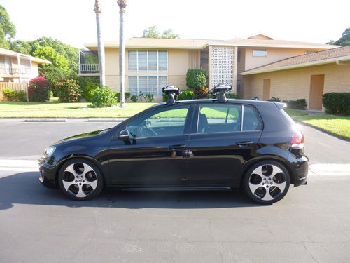 2010 volkswagen gti base hatchback 4-door 2.0l