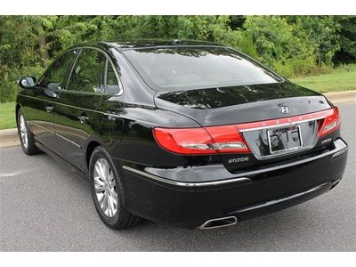 Limited Black w/Leather seats Automatic cruise Memory seats one owner, image 5