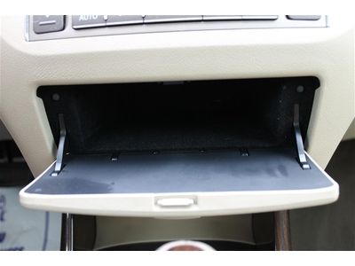 Limited Black w/Leather seats Automatic cruise Memory seats one owner, image 22