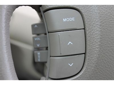 Limited Black w/Leather seats Automatic cruise Memory seats one owner, image 26